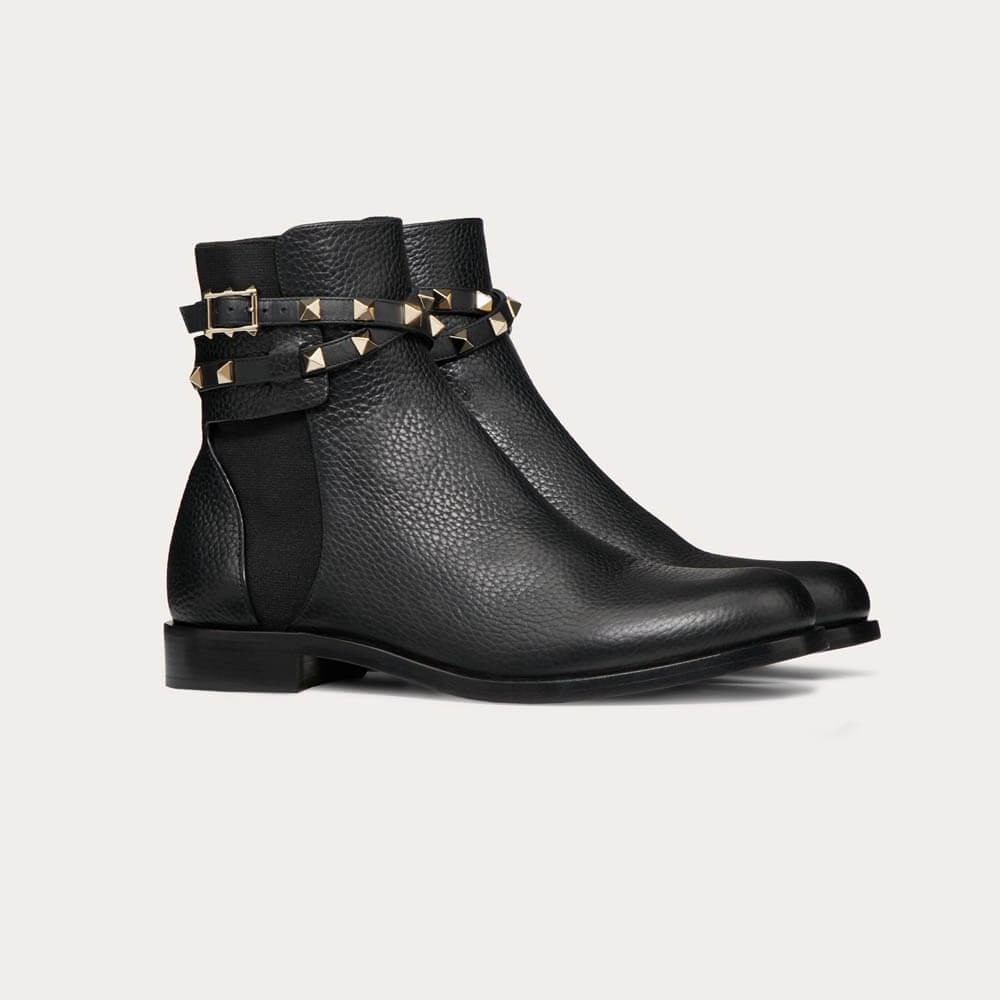 Valentino Garavani Rockstud Grainy Calfskin Leather Ankle Boot P64