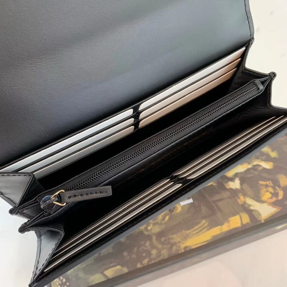 Gucci GG Supreme Continental Wallet 410100