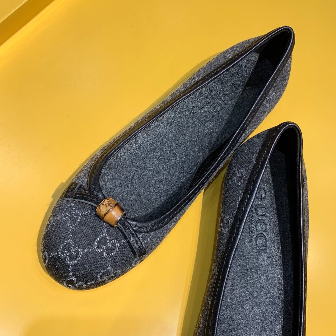 Gucci Canvas Ballerinas 423167 Black/White