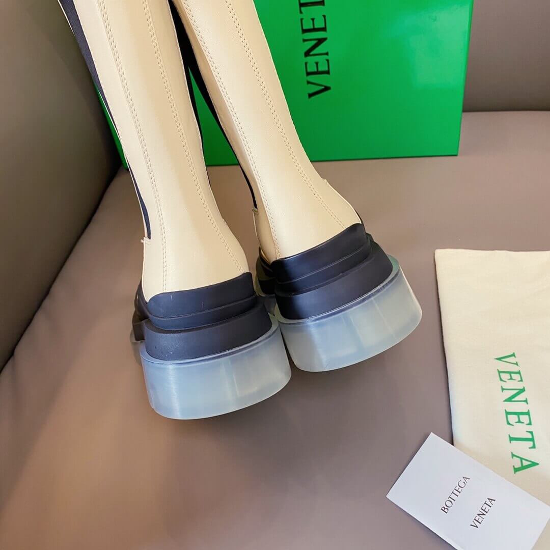 Bottega Veneta Rubber-Trimmed Leather Chelsea Boots Beige