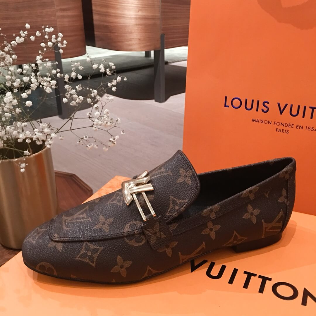Louis Vuitton Monogram Upper Case Line Loafer 1A4XD2