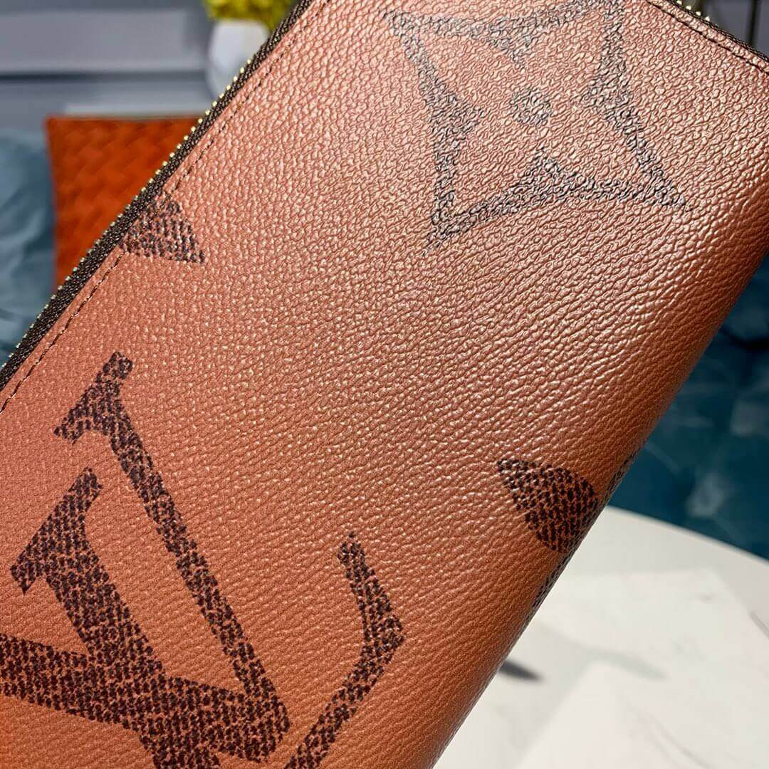 Louis Vuitton Monogram Giant Canvas Zippy Wallet M67687