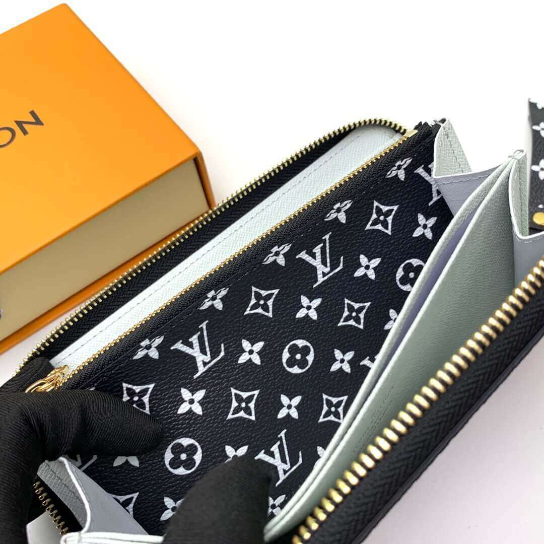 Louis Vuitton LV Crafty Zippy Wallet M69437