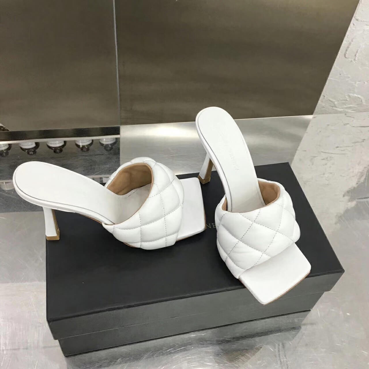 Bottega Veneta Puffy Dream Square Mules 592015