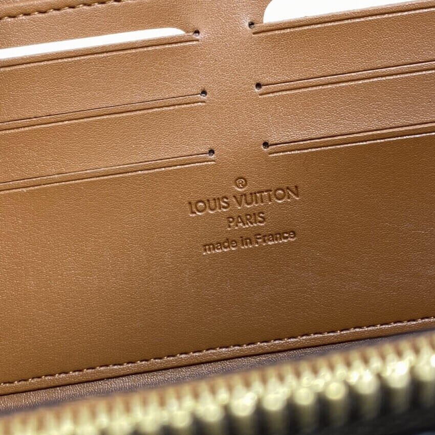 Louis Vuitton Monogram Zippy Wallet Trunk M80558