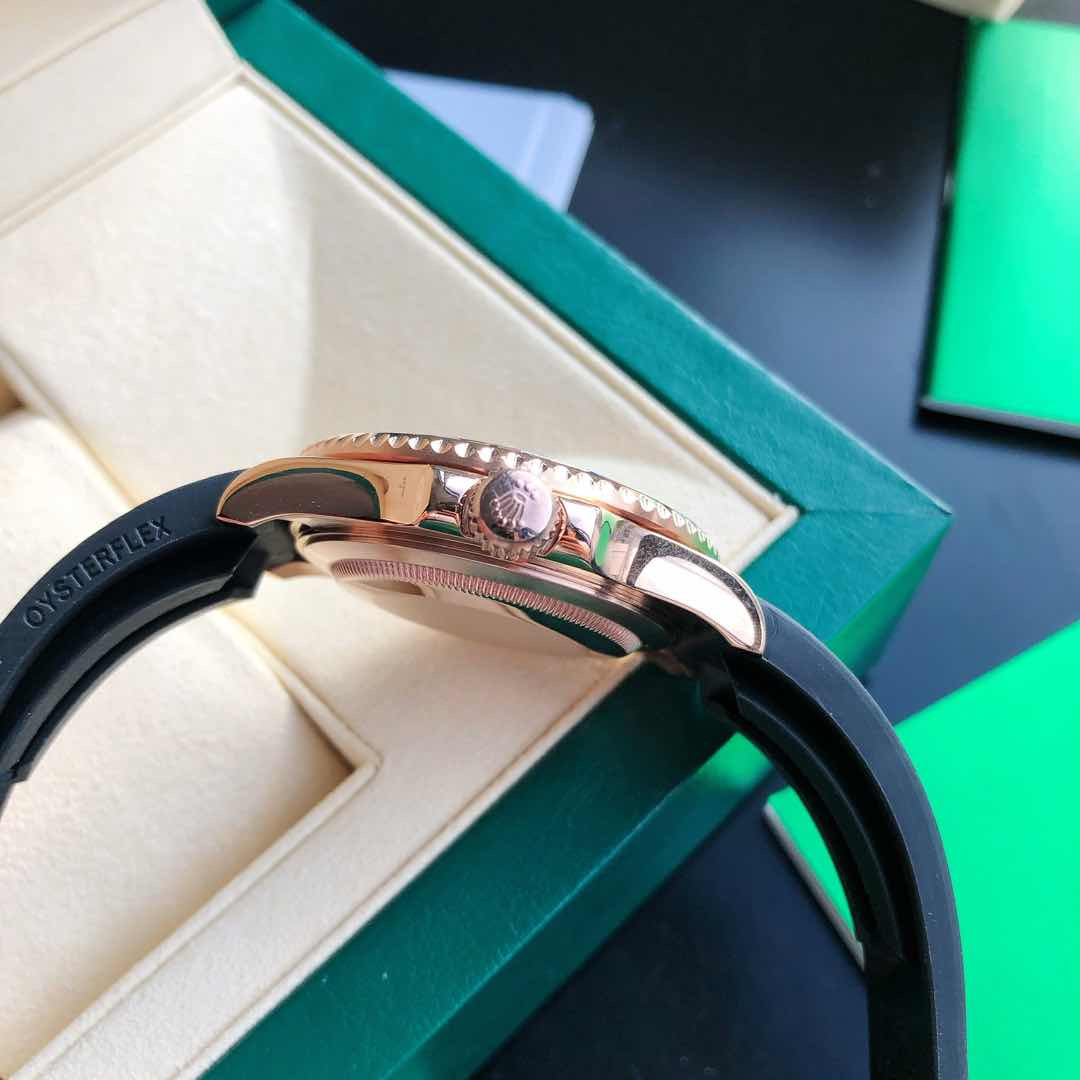 Rolex Yacht-Master 40mm Rose Gold Rainbow 116655