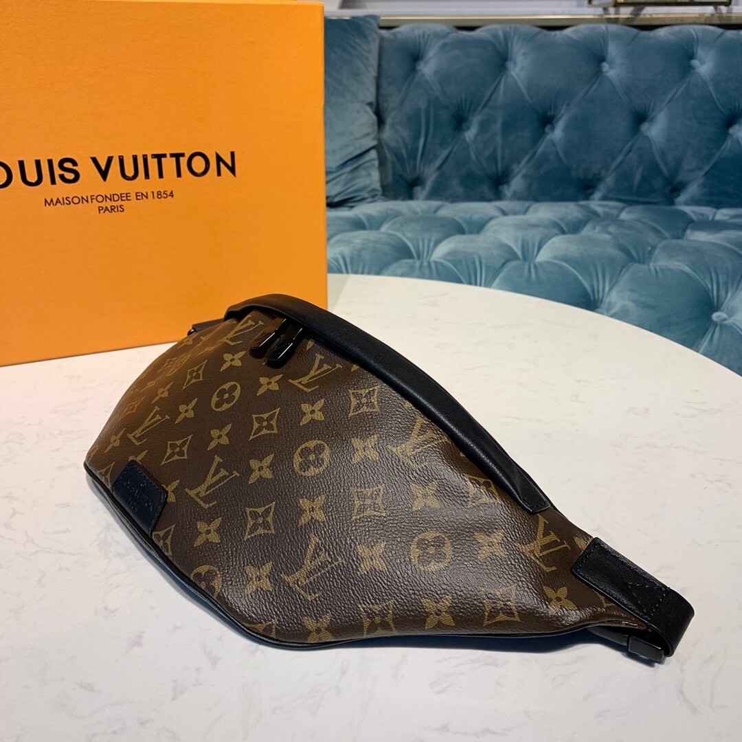 Louis Vuitton Monogram Cavas Discovery Bumbag M44336