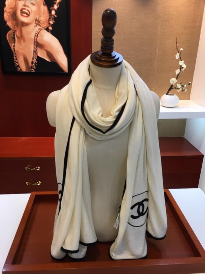 Chanel Cashmere Wool Sequins CC Stole A52032