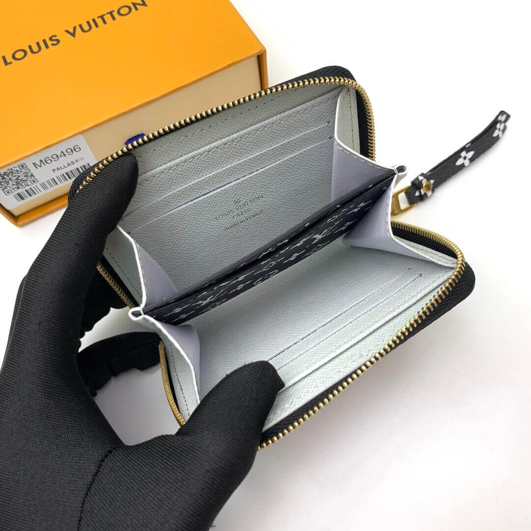 Louis Vuitton LV Crafty Zippy Coin Purse M69496