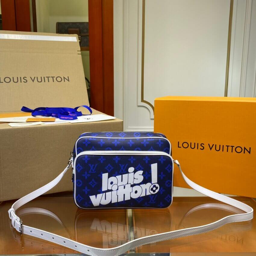 Louis Vuitton Carry It Messenger Bag M46115