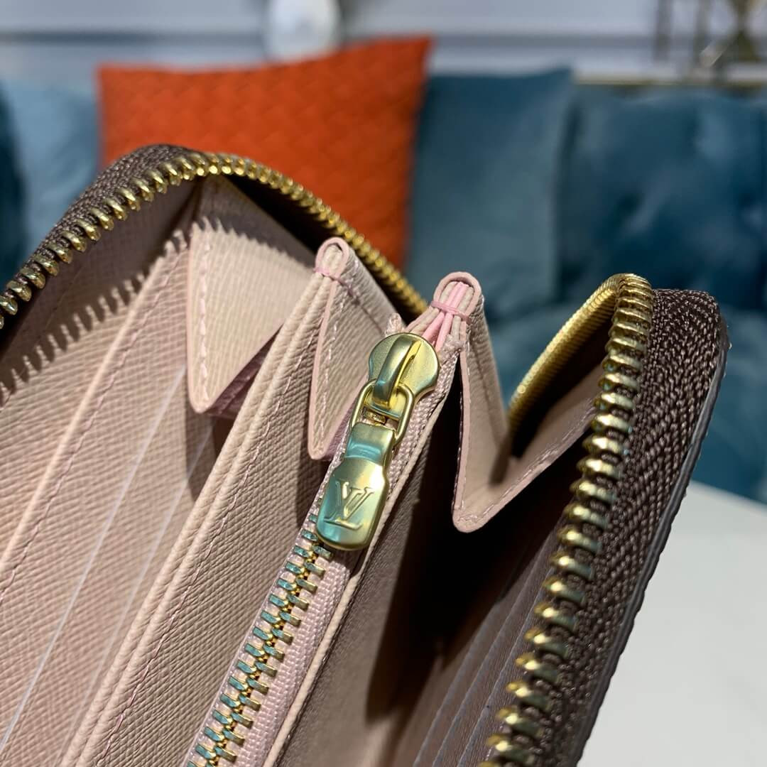 Louis Vuitton Vivienne Zippy Wallet M60017