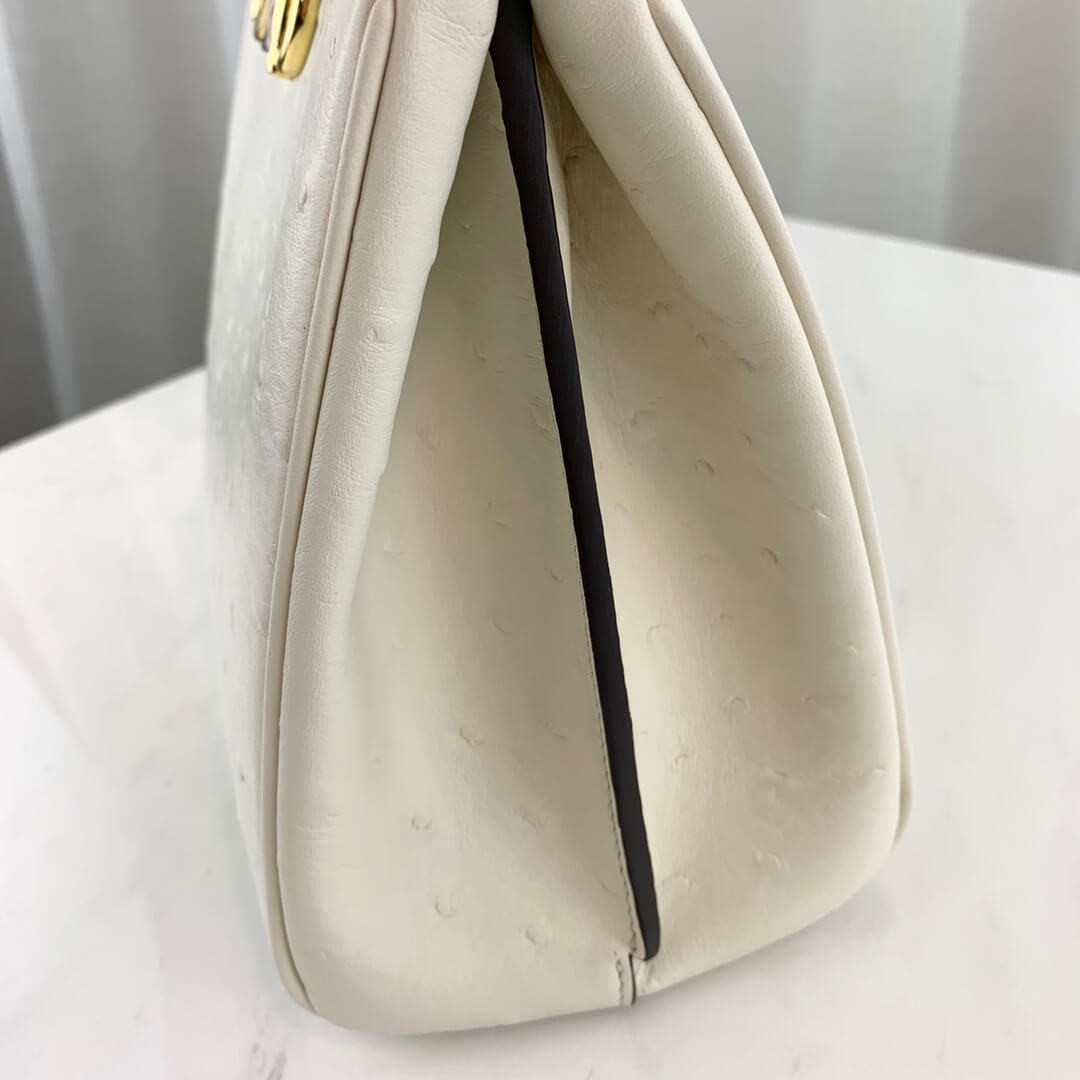 Gucci Zumi Ostrich Leather Medium Top Handle Bag 569712 White