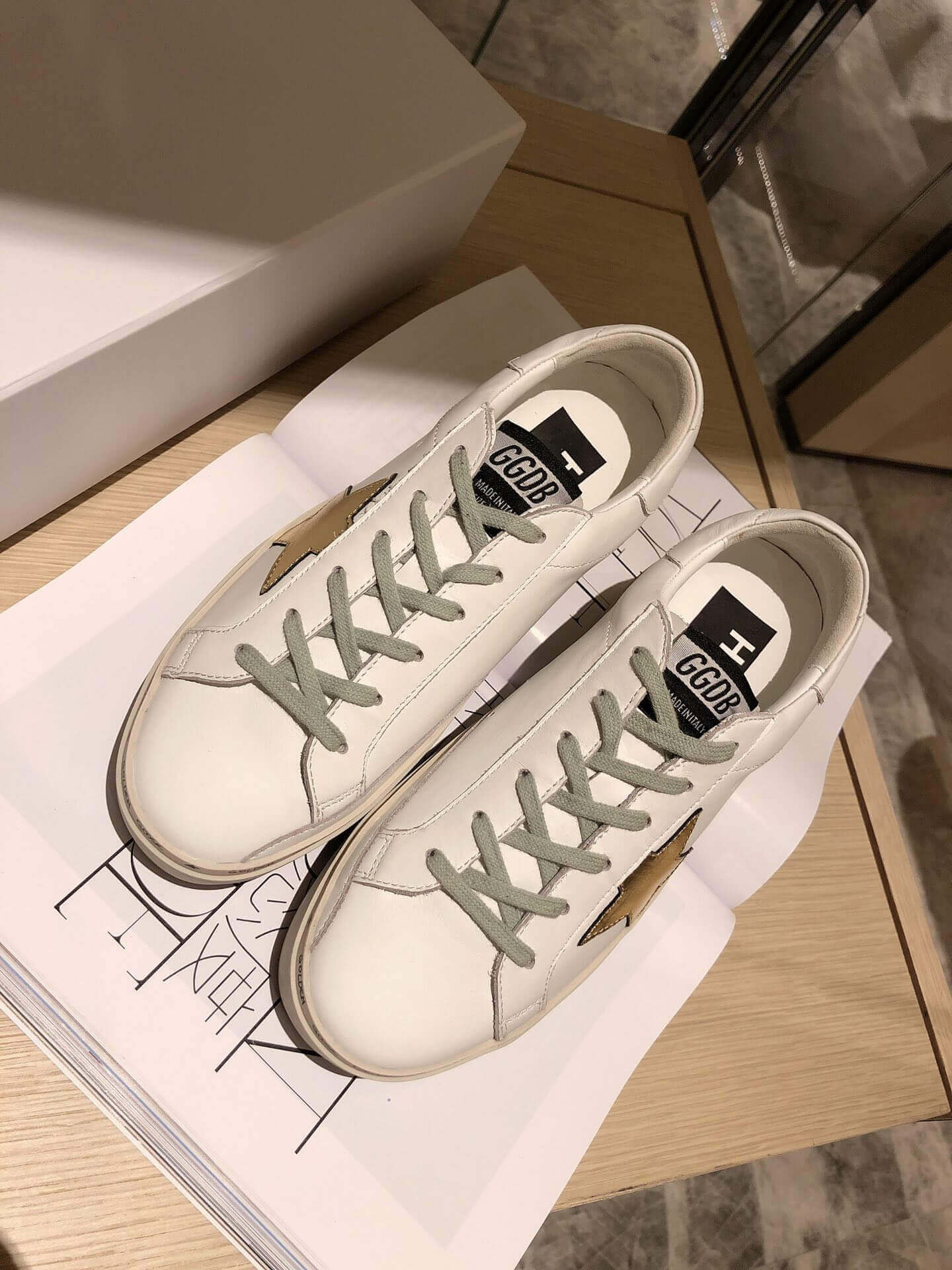 Golden Goose Hi Star Sneakers G36945-5