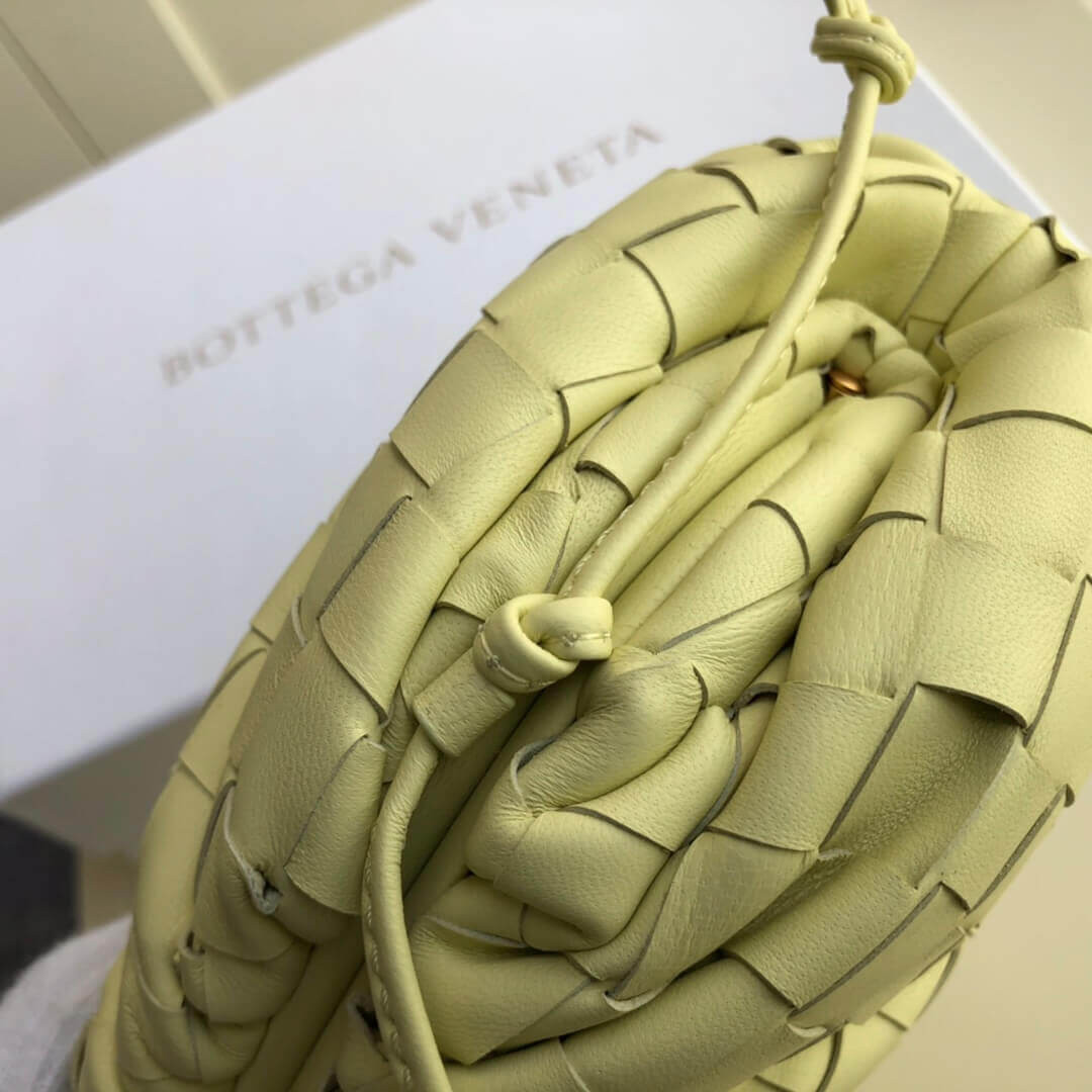 Bottega Veneta Woven Leather The Pouch 20 585852