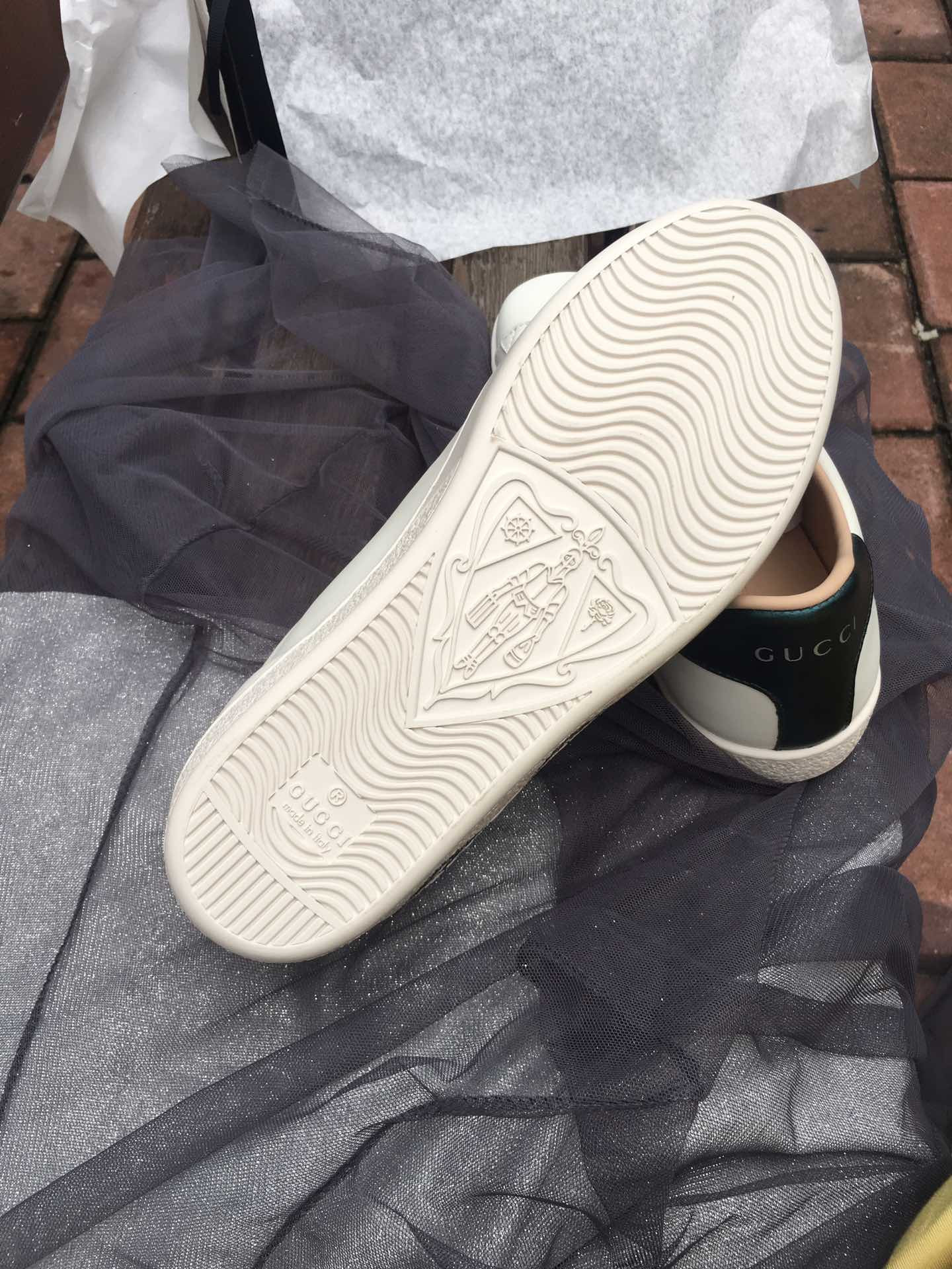 Gucci Ace Sneaker with Mystic Cat 577147