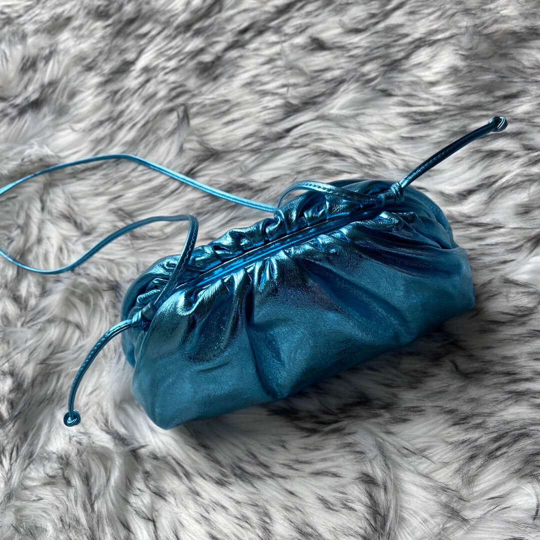 Bottega Veneta The Pouch 20 In Blue Metallic Leather 570927