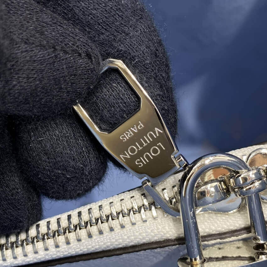 Louis Vuitton Muria Bag Gradient Blue Mahina Leather M57853