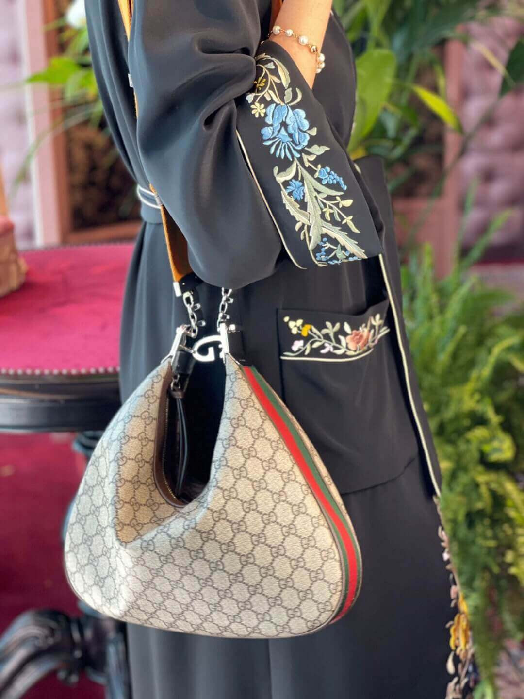 Gucci GG Supreme Attache Medium Shoulder Bag 702823 Blue