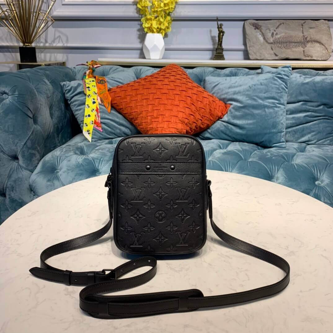 Louis Vuitton Danube Slim M44972