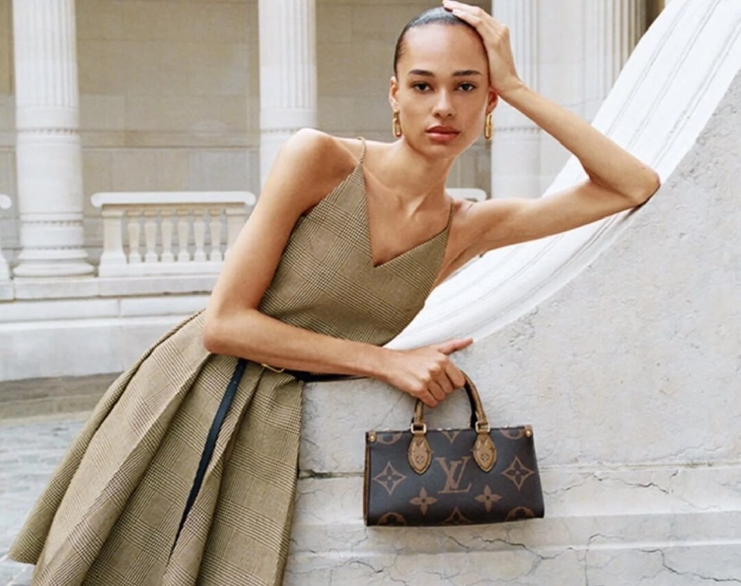 Louis Vuitton OnTheGo East West M46653