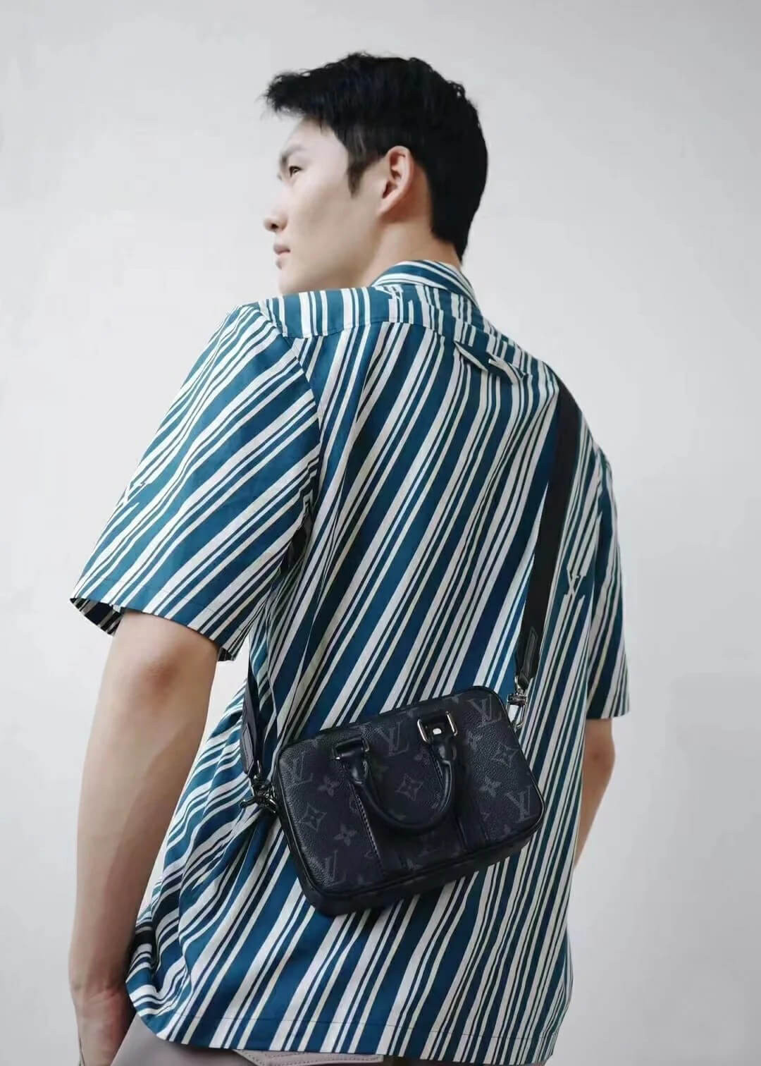 Louis Vuitton Nano Porte Documents Voyage M82770