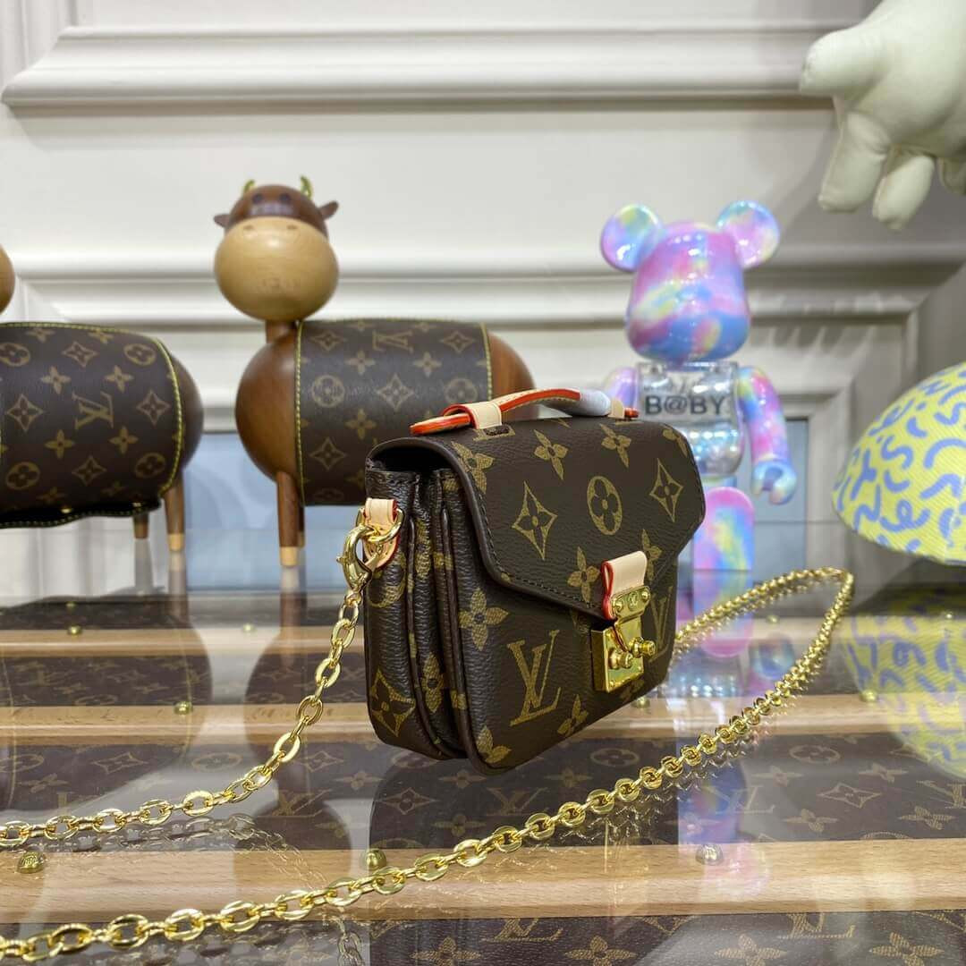Louis Vuitton Monogram Canvas Micro Metis Bag M81267