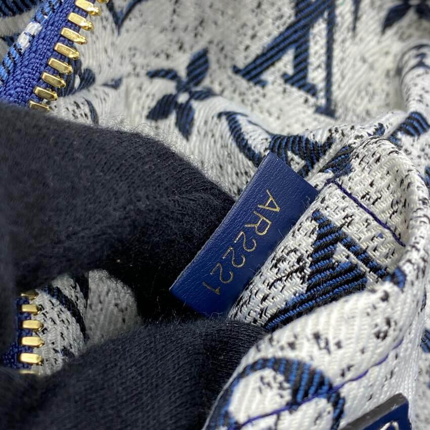 Louis Vuitton Denim Jacquard Textil Square Bag M59611