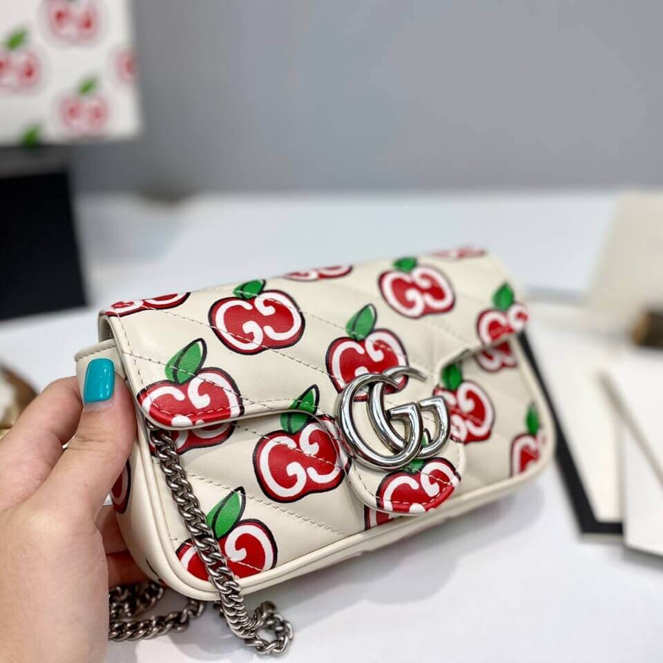 Gucci GG Apple Print Super Mini Bag 476433
