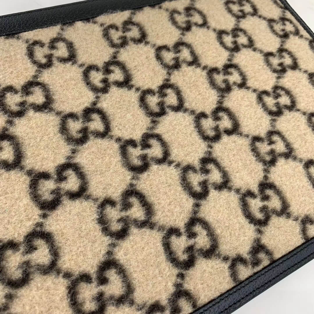 Gucci GG Wool Pouch 597627