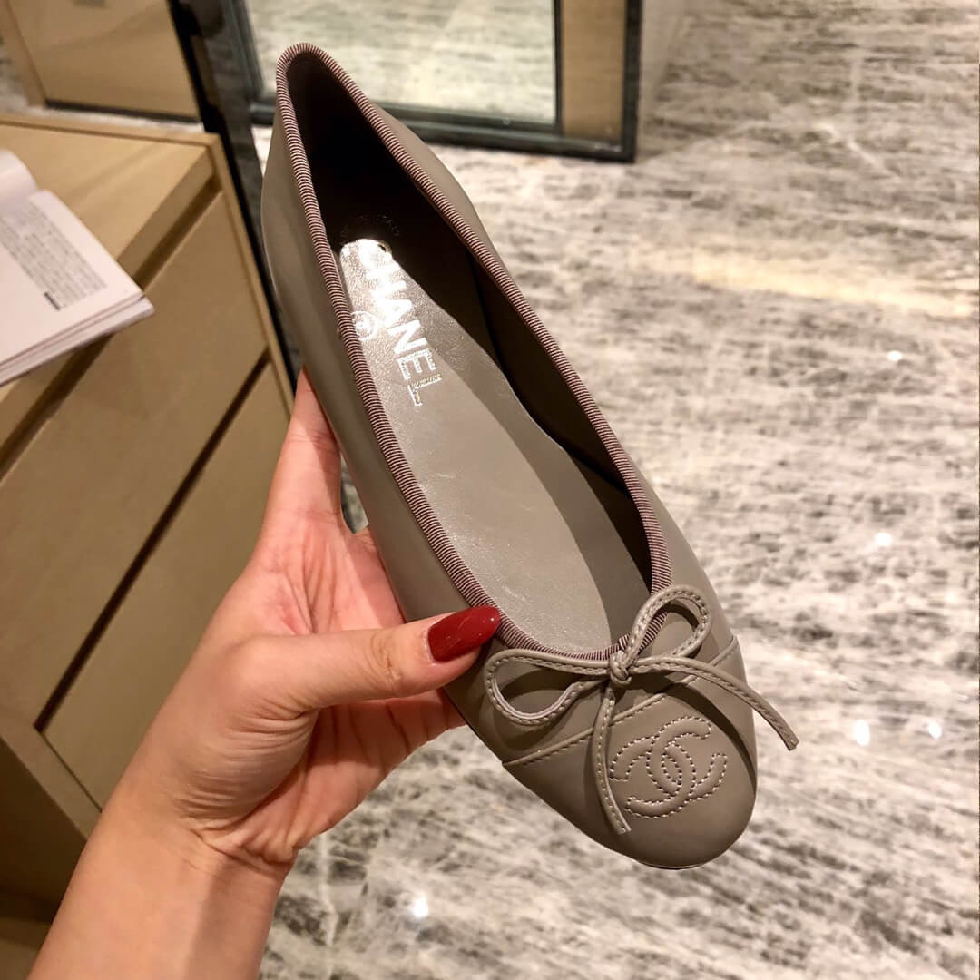 Chanel Leather CC Cap Toe Ballerinas G02819