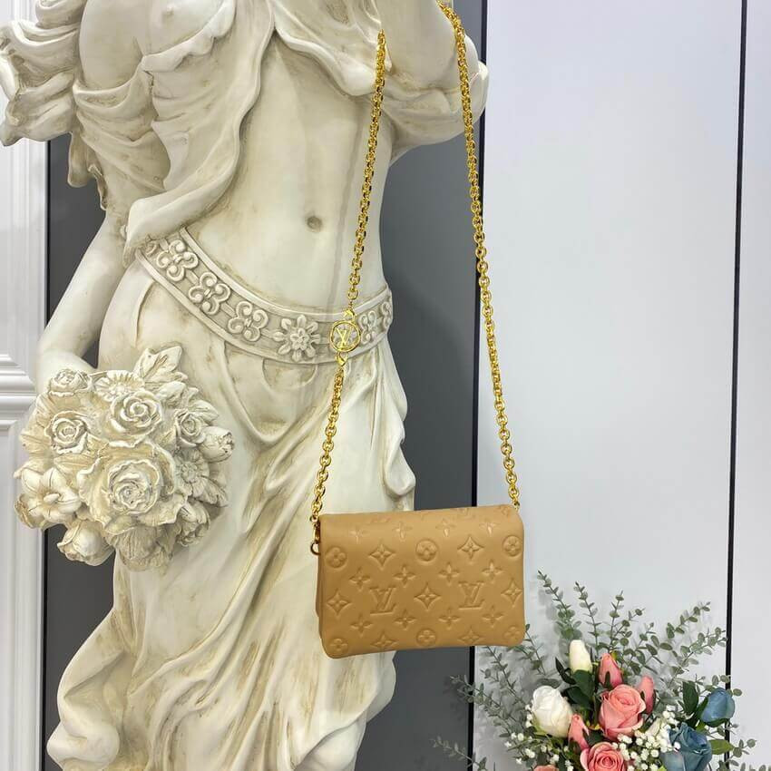 Louis Vuitton Pochette Coussin M80818 Camel Brown