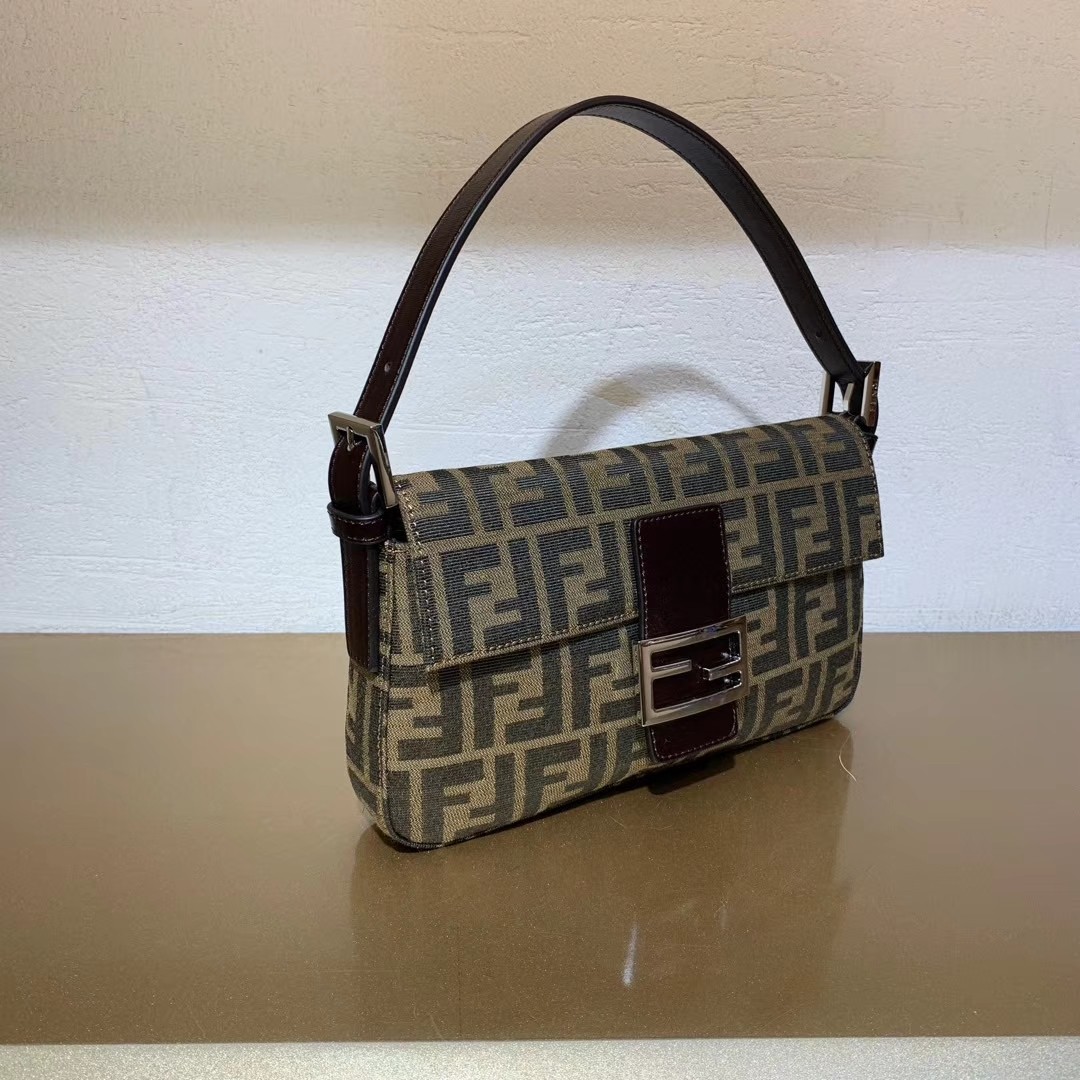 Fendi Vintage Zucca Pattern Mamma Baguette Shoulder Bag F01