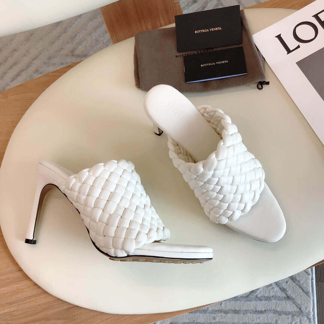 Bottega Veneta BV Curve Sandals 621340 White