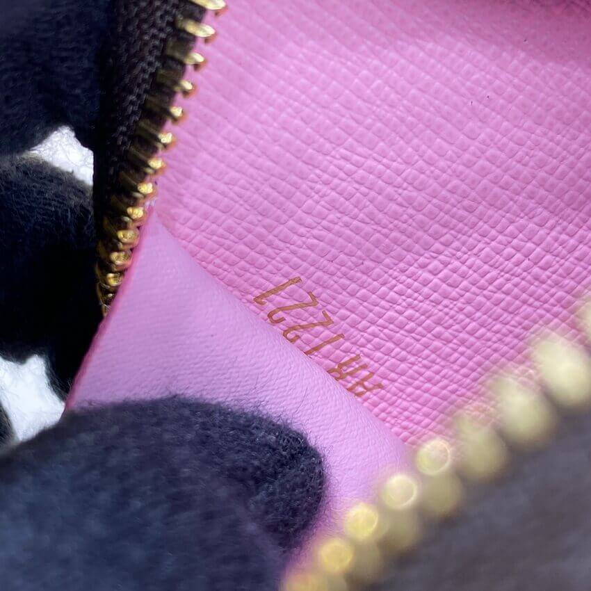 Louis Vuitton Monogram Round Coin Purse M80864