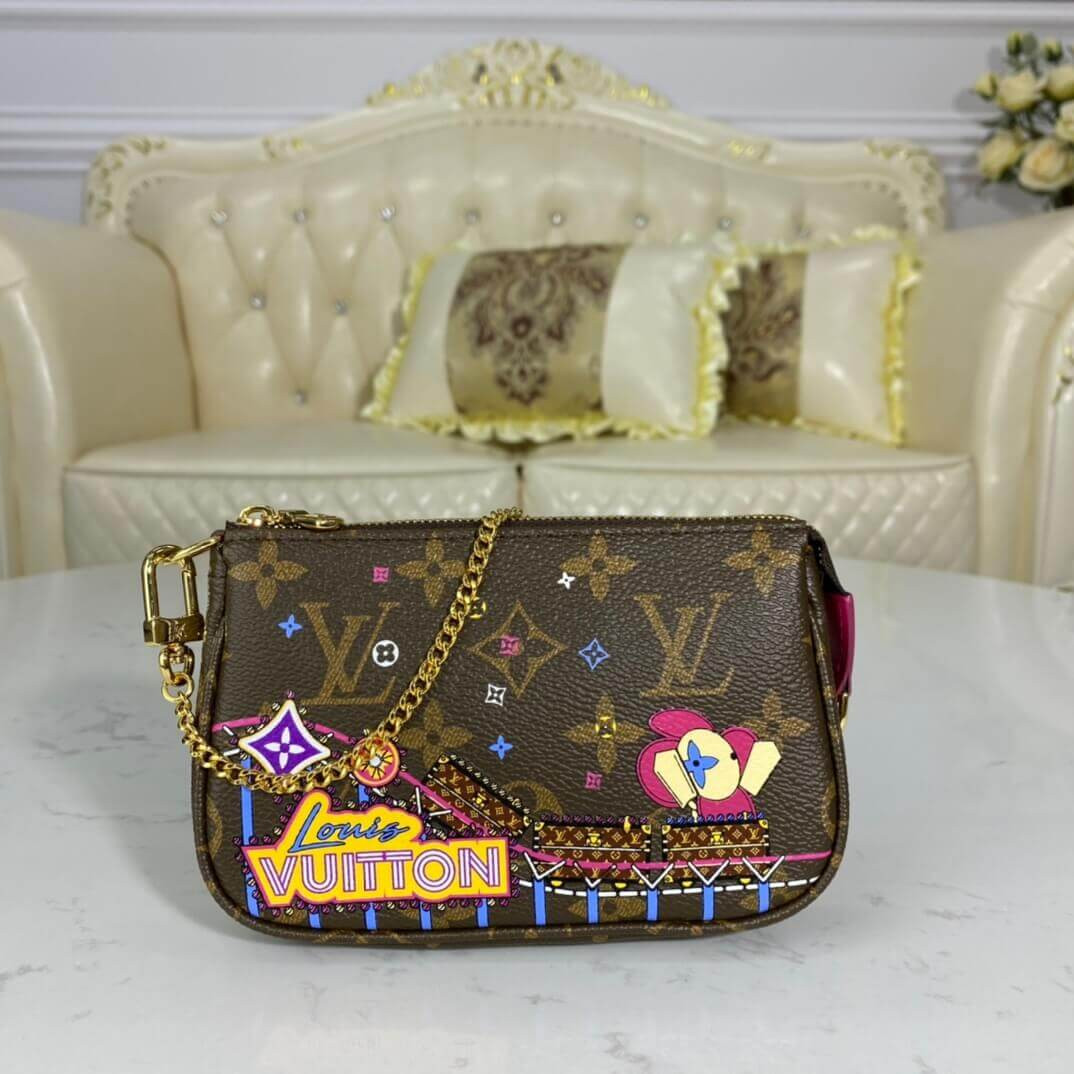 Louis Vuitton Christmas Animation 2020 Mini Pochette Accessoires M69752