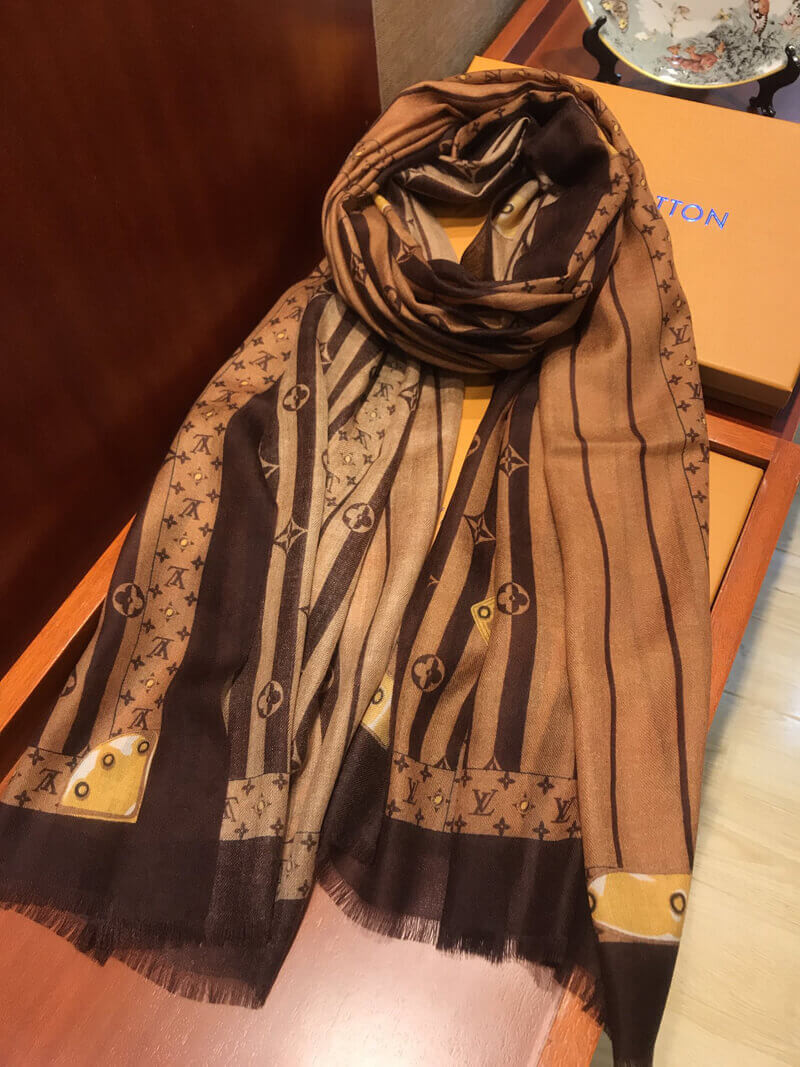 Louis Vuitton Monogram Confidential Scarf 2551