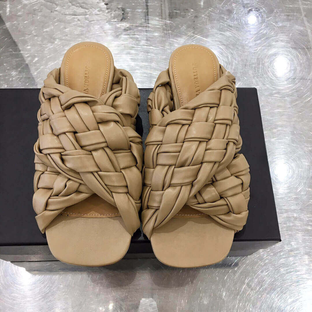 Bottega Veneta BV Board 631935