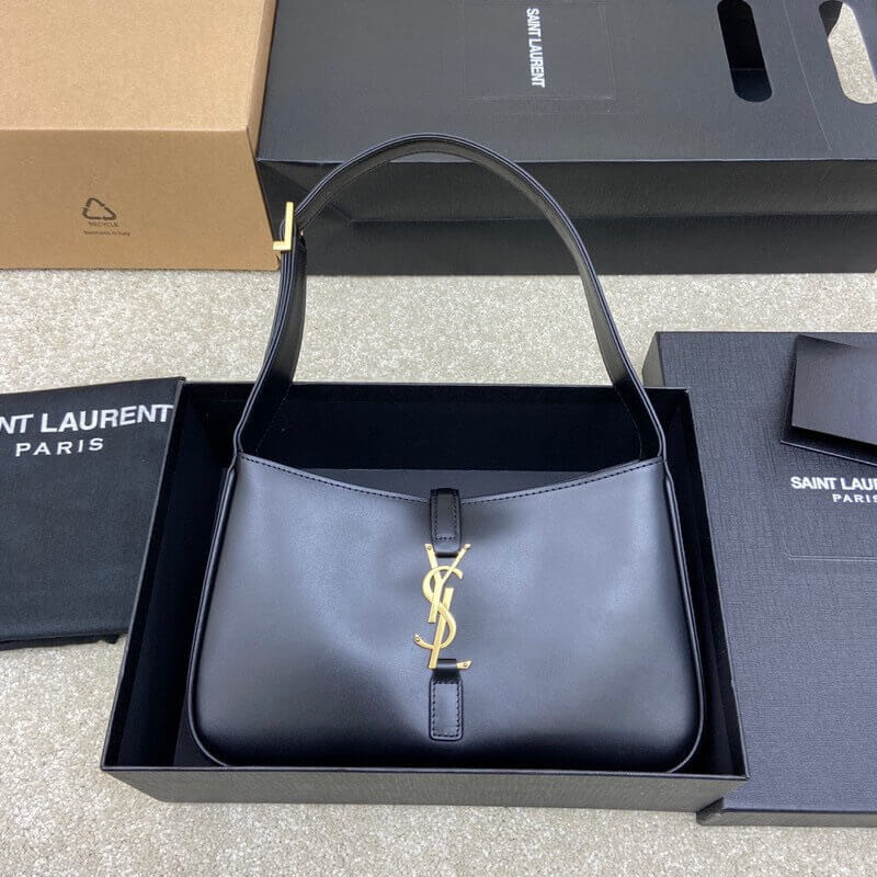 Saint Laurent Smooth Leather Le 5À7 Hobo Bag 657228