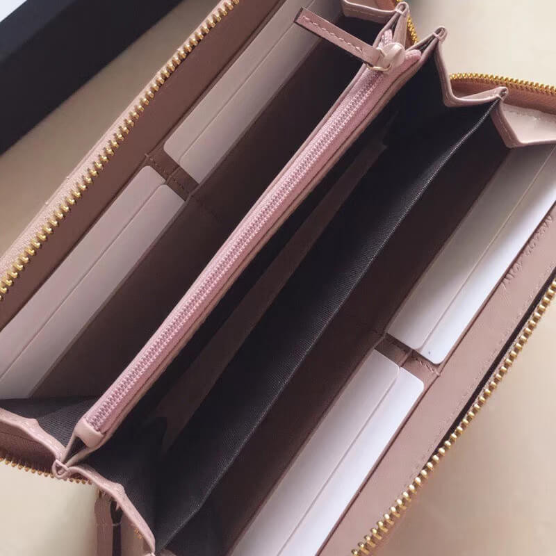 Gucci Pearly GG Marmont Zip Around Wallet 443123