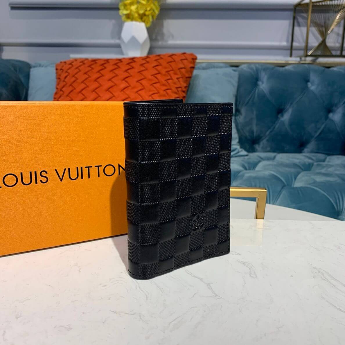 Louis Vuitton Damier Infini Passport Cover N60181