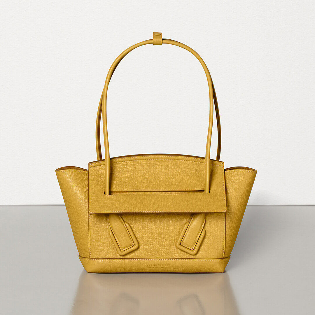 Bottega Veneta Small Arco In Grainy Calfskin 580725