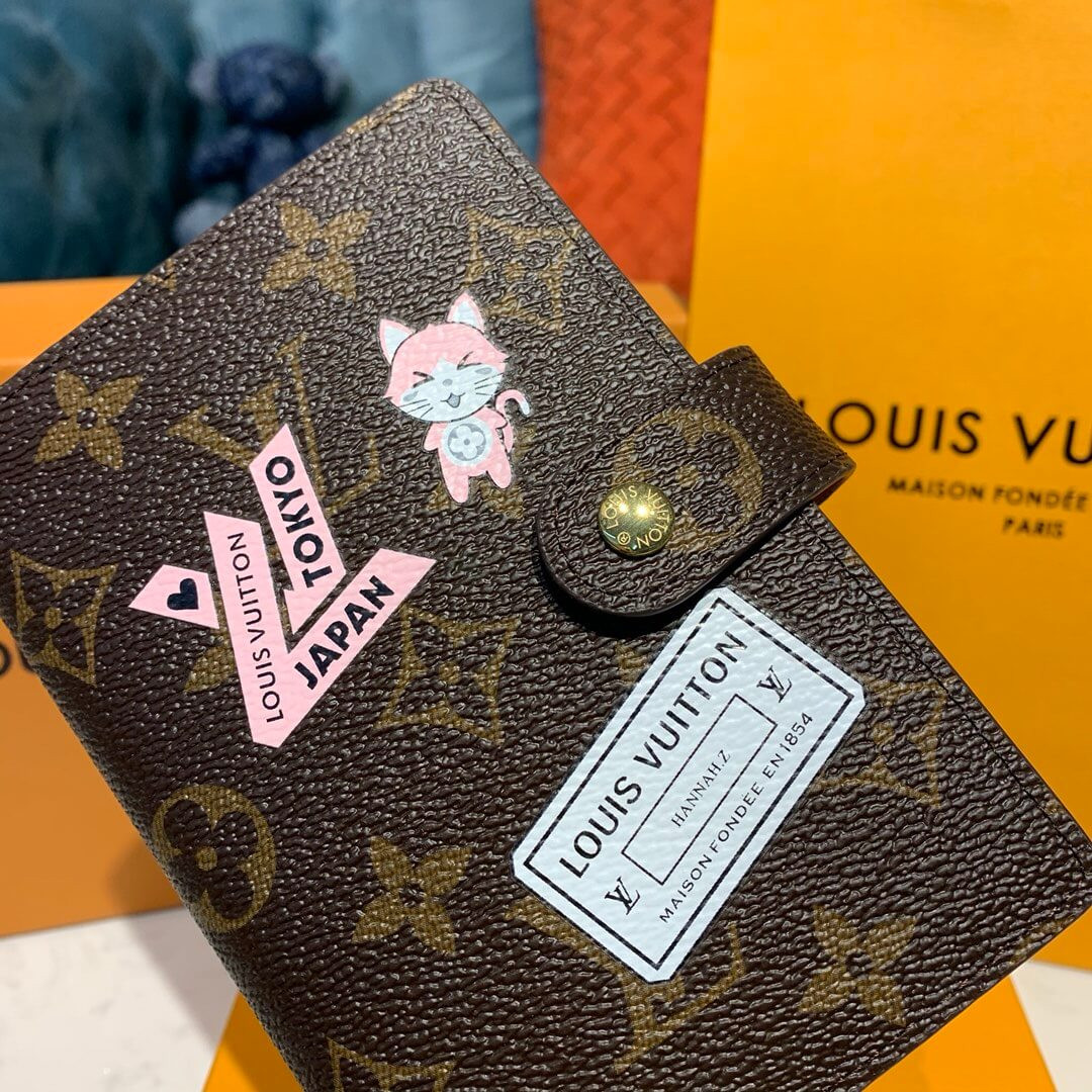 Louis Vuitton Limited Edition Tokyo Small Ring Agenda Cover R20005