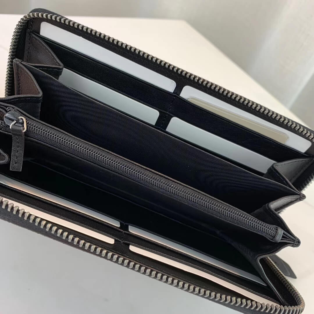 Gucci Angry Tiger Print GG Supreme Zip Around Wallet 451273