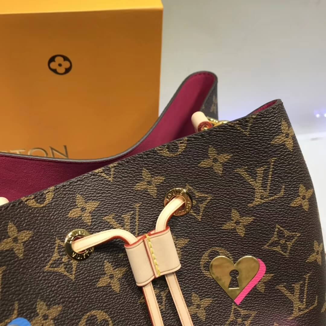 Louis Vuitton Monogram Canvas NeoNoe M44369