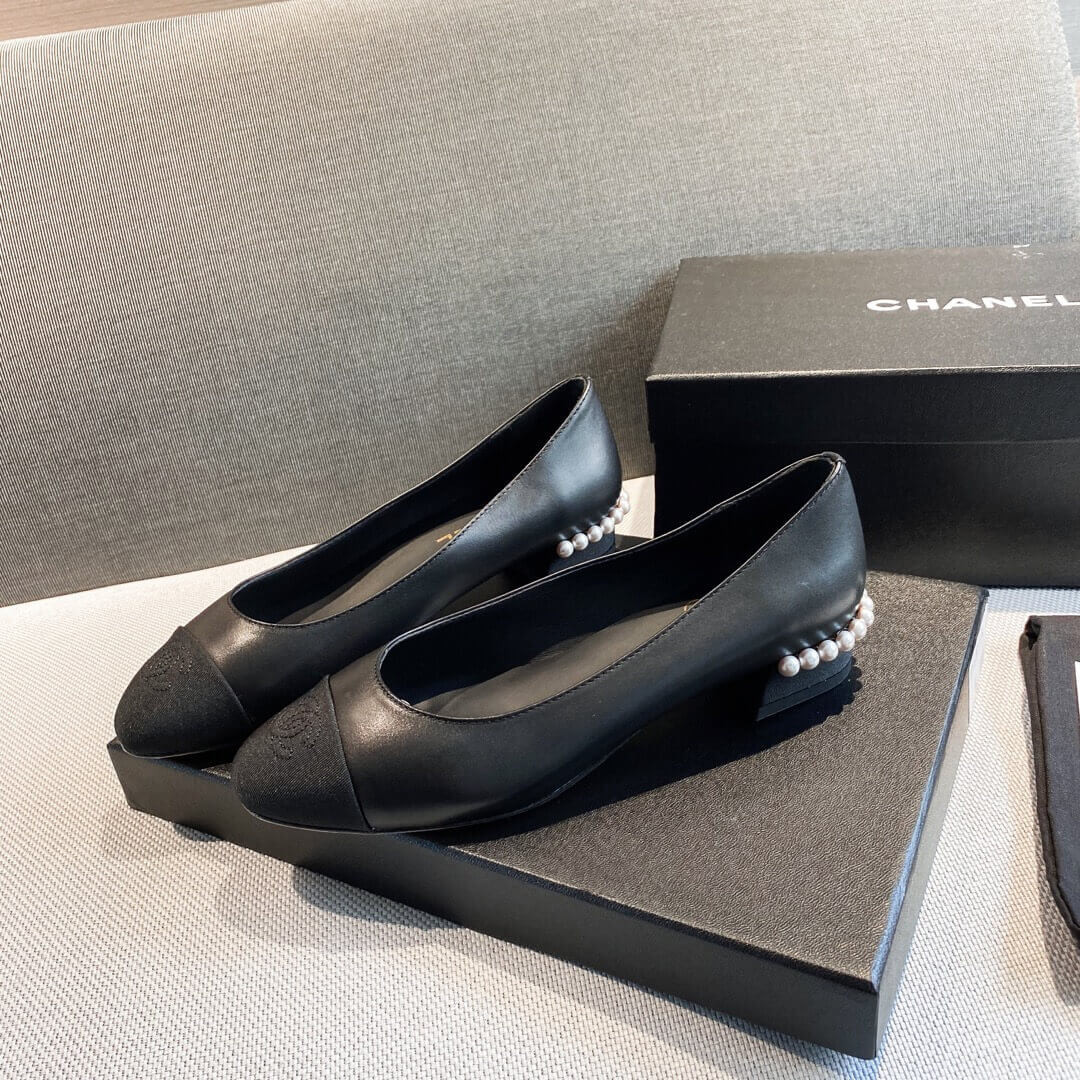 Chanel Pearl Embellished Ballerinas 36128