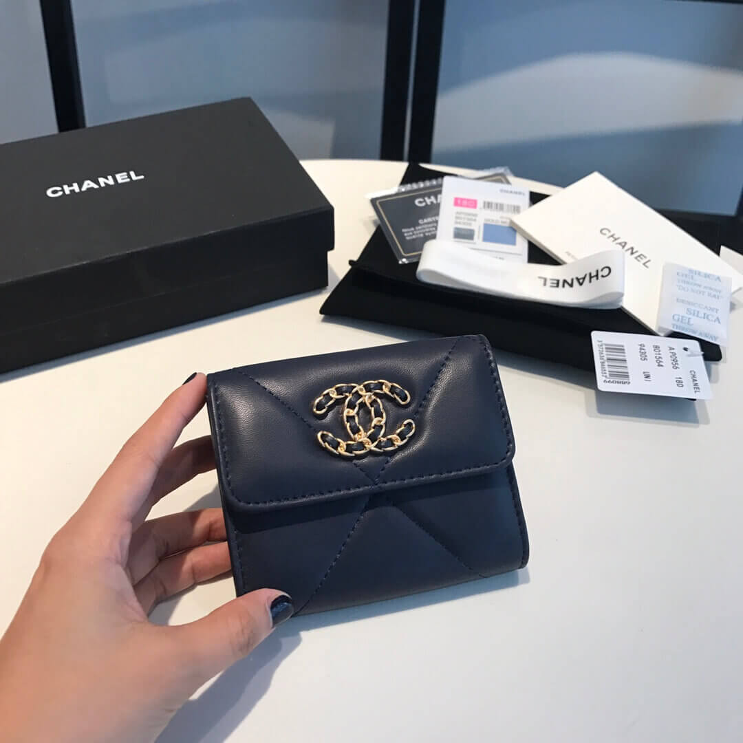 Chanel 19 Trifold Compact Wallet AP0956