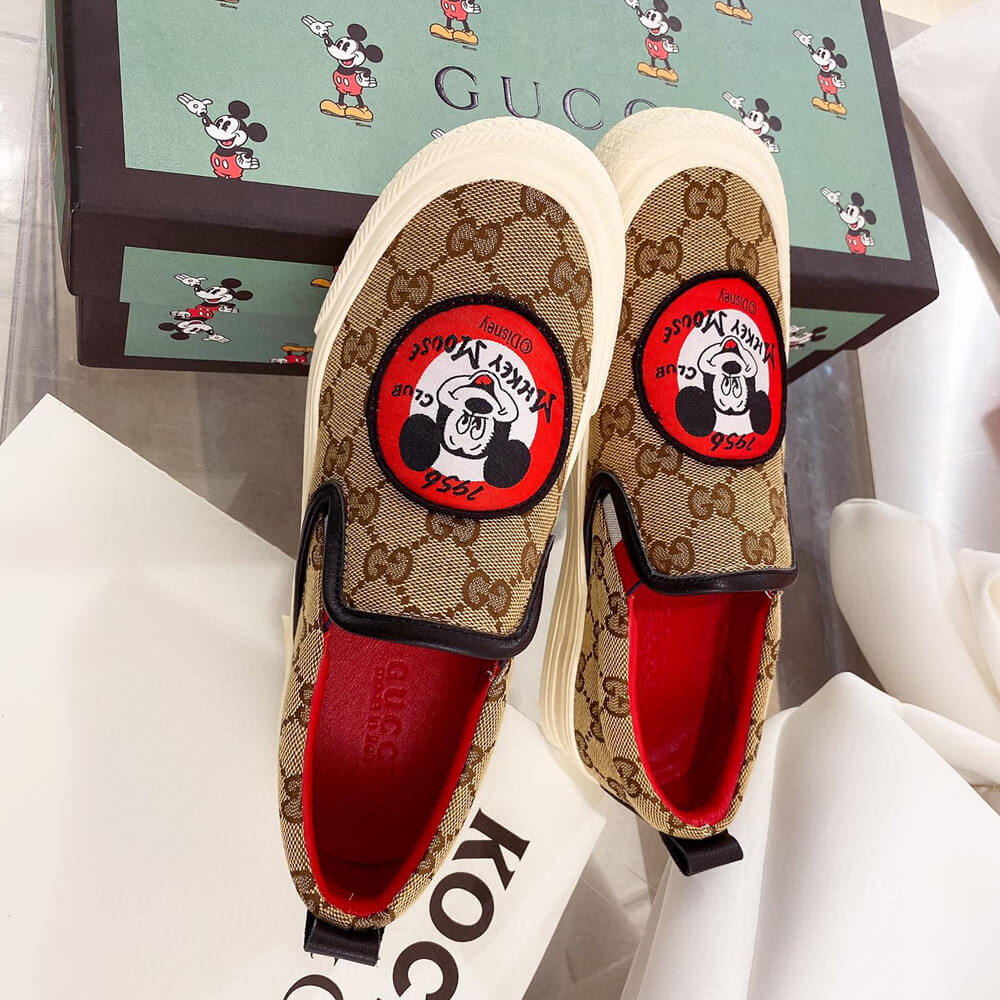 Gucci GG Disney x Gucci Loafer 875605 Black / Red