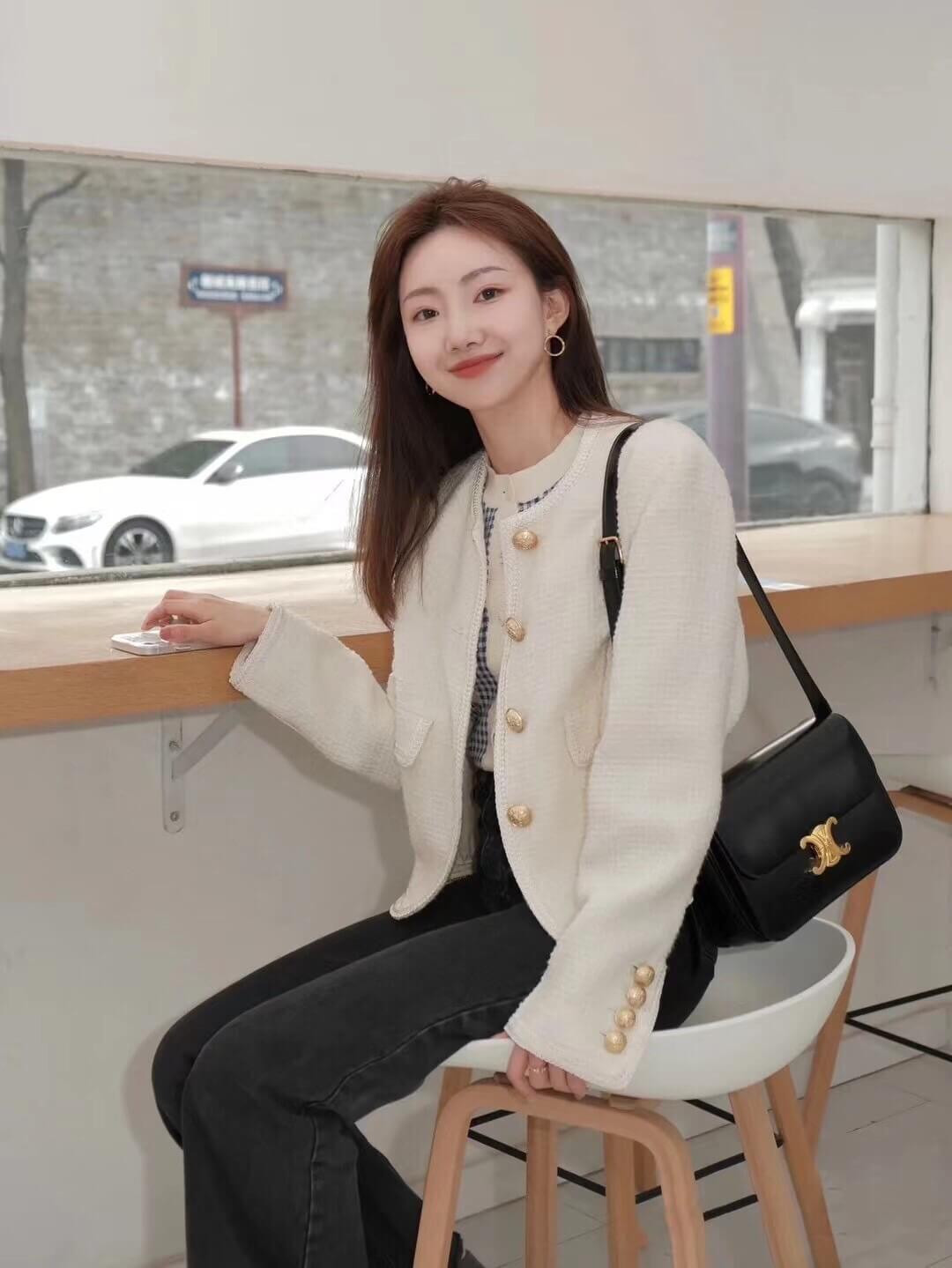 Celine Teen Triomphe Bag In Shiny Calfskin 188423