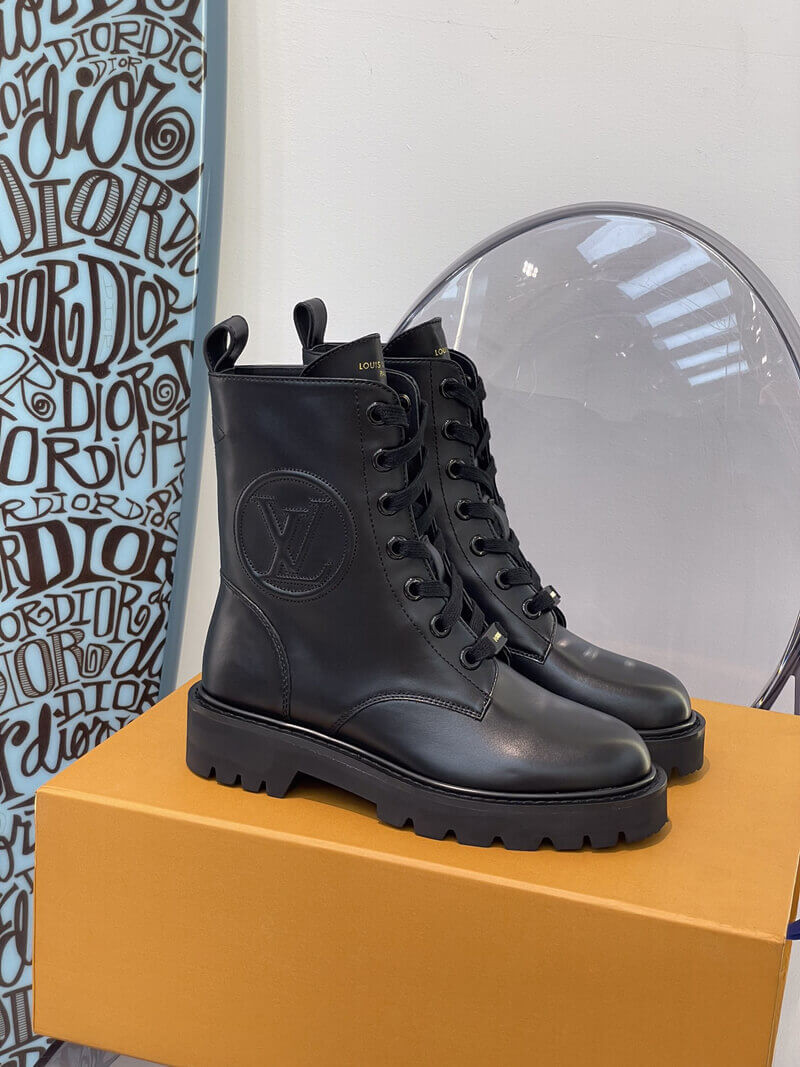 Louis Vuitton Territory Flat Ranger 1A94QK Black