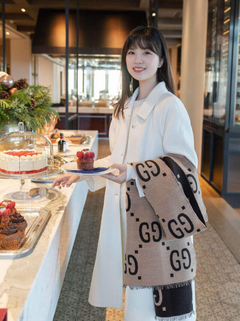 Gucci GG Jacquard Wool Silk Scarf 495592a